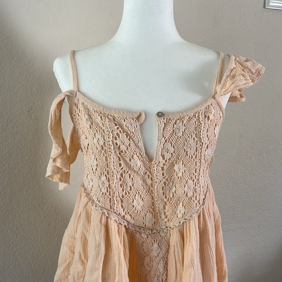 Jen’s Pirate Booty, Gauzy cotton boho style top/coverup. Pale peach. Size M. - Picture 3 of 9